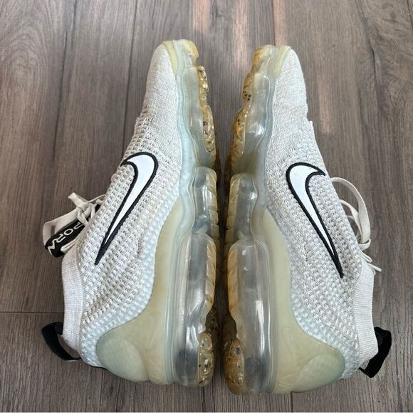 Nike Air VaporMax 2021 Flyknit Monochrome Size 9 main image 4